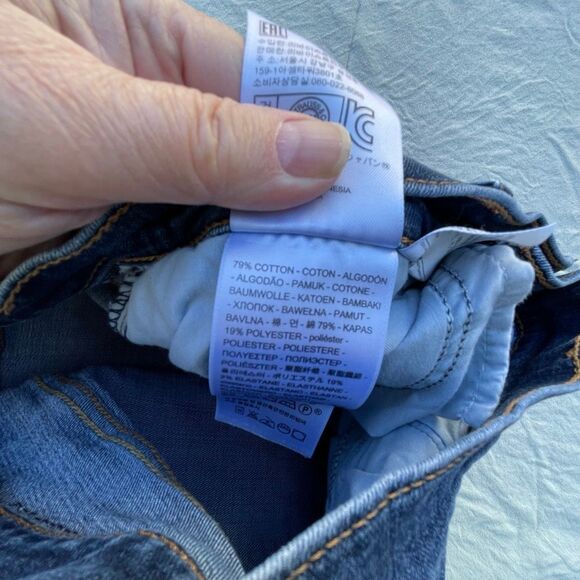 Levi’s size 8(29) L 30 classic boot cut. - Picture 11 of 12